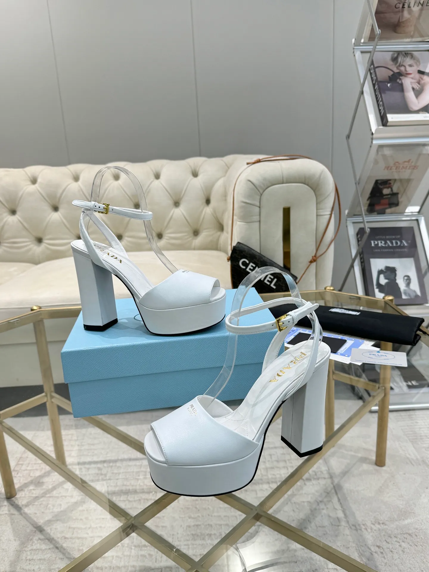 👟👟Ex-factory price 600👟👟 (imitation leather bottom-20) New arrival 👉Ready stock👈Remove the original board and make a 1:1 replica‼ ️The highest version ✅ Prada's early spring catwalk hot style 😘The latest spring style thick square toe water platform series (genuine leather outsole), (simulated leather sole) goddess must-have for super beautiful feet 👉The upper is made of imported original calfskin, soft and textured, lining + foot pads, imported sheepskin lining, breathable and comfortable, private model water platform, heel, water platform 3.5M, heel height 12M Code number 35M-39M (34 40 41 42 43 is custom-made and cannot be returned or exchanged)